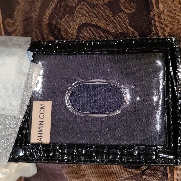 - Brahmin  Hp  chain clip off or around neck chain laynard  color shiny black ⚫️ - Picture 2 of 10